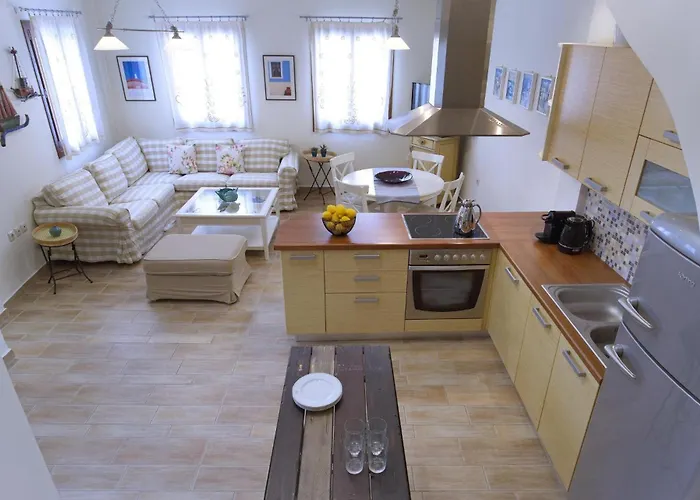 Amaryllis House Nyaraló